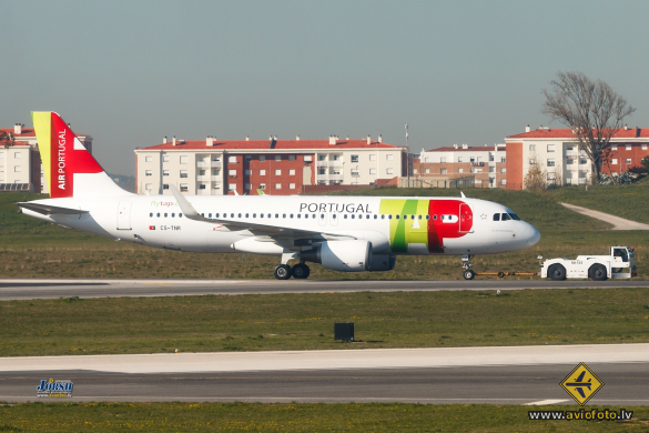 Airbus A320-214