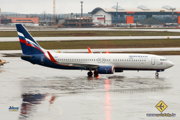 Boeing 737-8MC