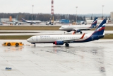Boeing 737-8LJ