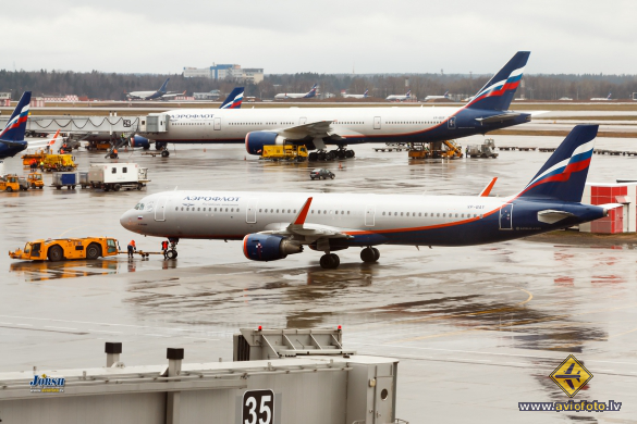 Airbus A321-211