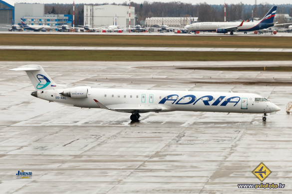 Bombardier CRJ-900ER (CL-600-2D24)
