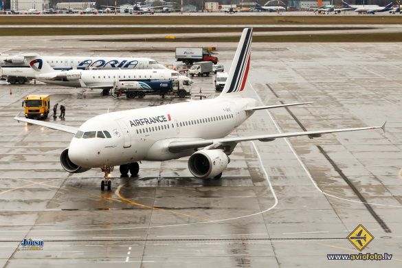 Airbus A319-111