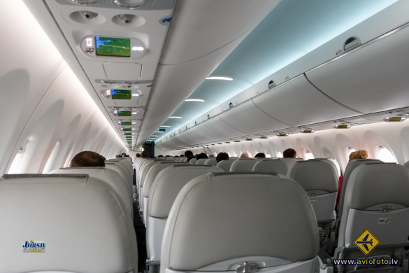 Bombardier CSeries CS300 (BD-500-1A11)