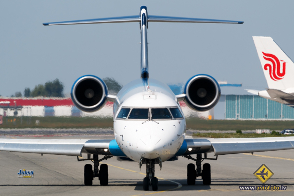 Bombardier CRJ-900ER (CL-600-2D24)