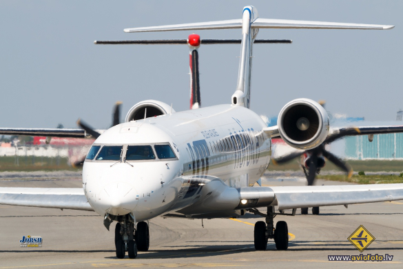 Bombardier CRJ-900ER (CL-600-2D24)