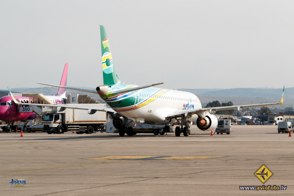 Embraer 195LR (ERJ-190-200LR)