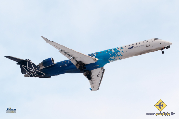 Bombardier CRJ-900ER (CL-600-2D24)