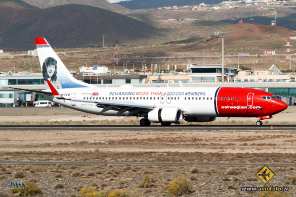 Boeing 737-8JP
