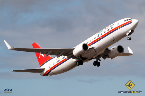 Boeing 737-81Q