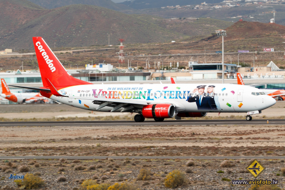 Boeing 737-804