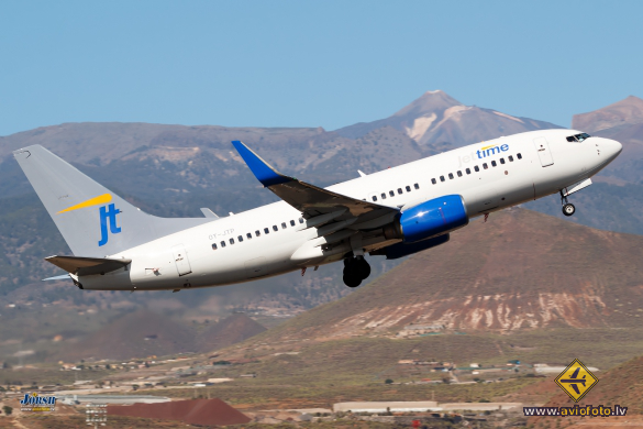 Boeing 737-79L