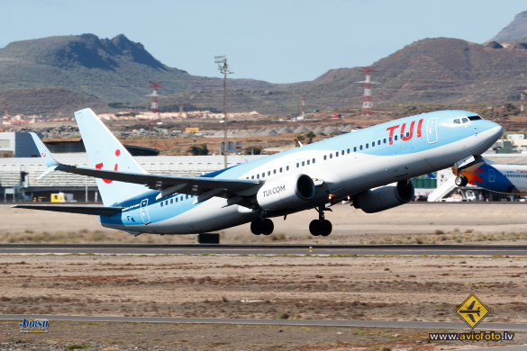 Boeing 737-8K5