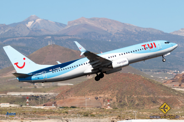 Boeing 737-8K5