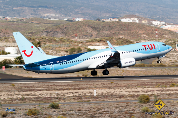 Boeing 737-8K5