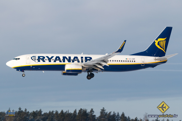 Boeing 737-8AS