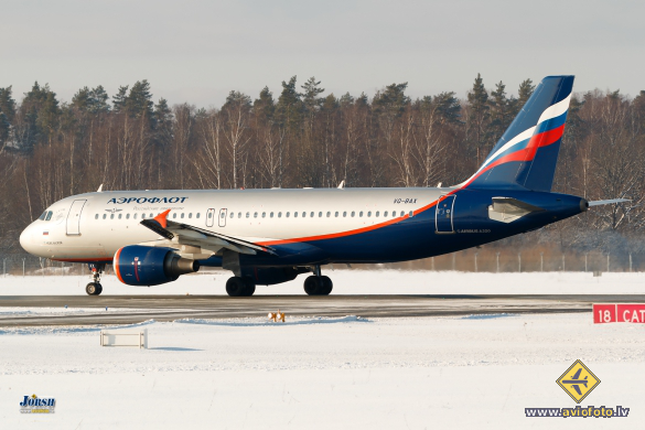 Airbus A320-214