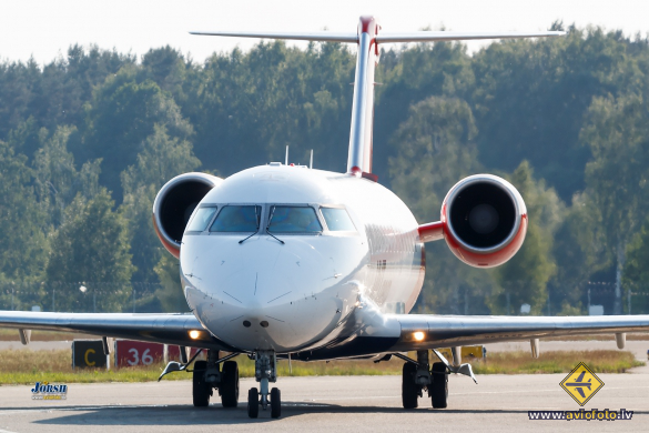 Bombardier CRJ-200LR (CL-600-2B19)