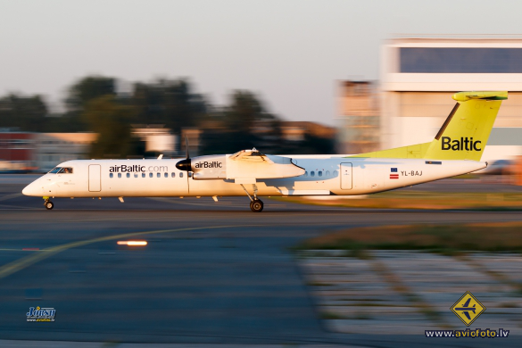 Bombardier DHC-8-402 Q400