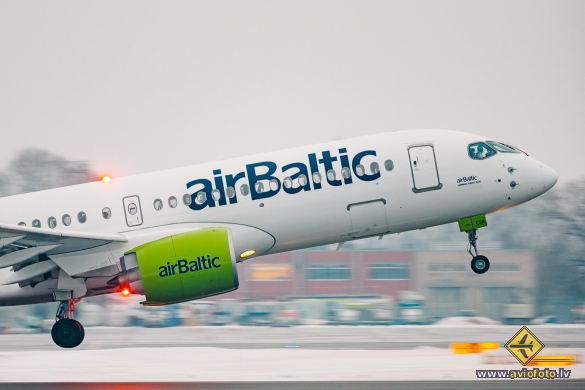 Airbus A220-300