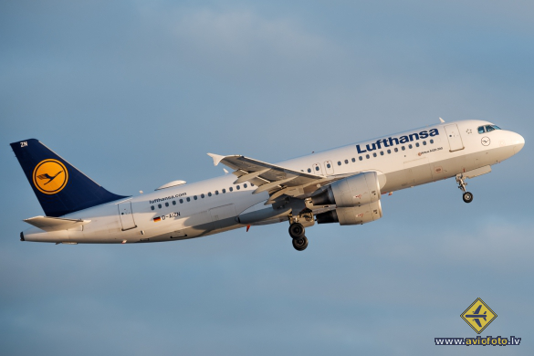 Airbus A320-214
