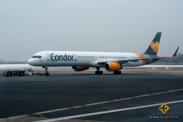Boeing 757-330