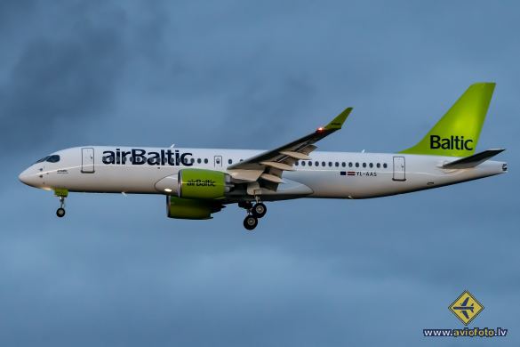 Airbus A220-300