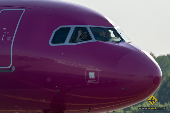 Airbus A320-232