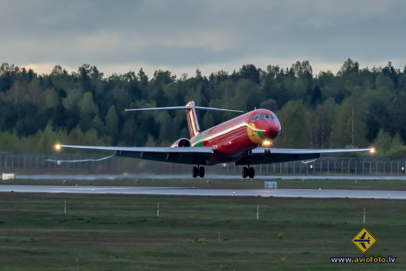 McDonnell Douglas MD-83 (DC-9-83)
