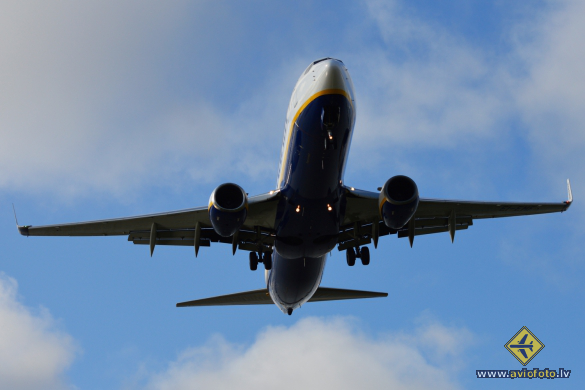Boeing 737-8AS