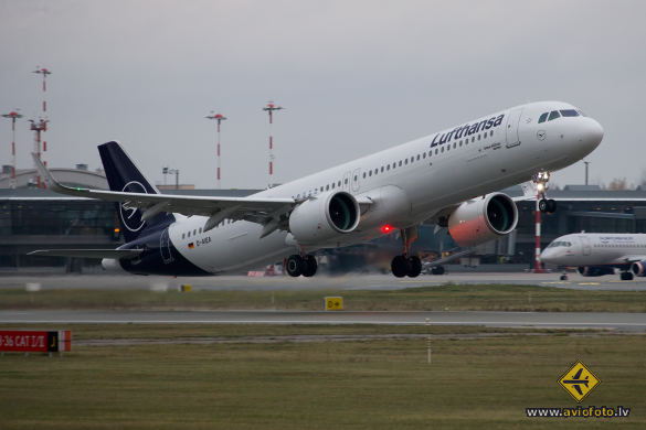 Airbus A321-271NX