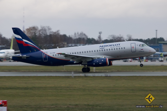 Sukhoi SSJ-100-95B Superjet 100 (RRJ-95B)