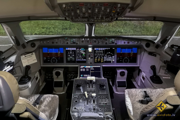 Bombardier CSeries CS300 (BD-500-1A11)