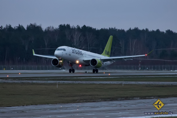 Bombardier CSeries CS300 (BD-500-1A11)