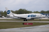 Boeing 737-524