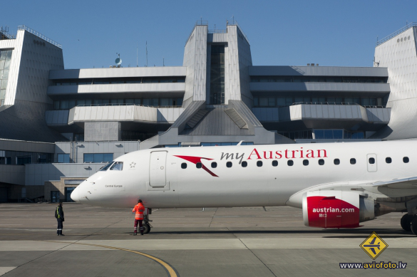 Embraer 195LR (ERJ-190-200LR)