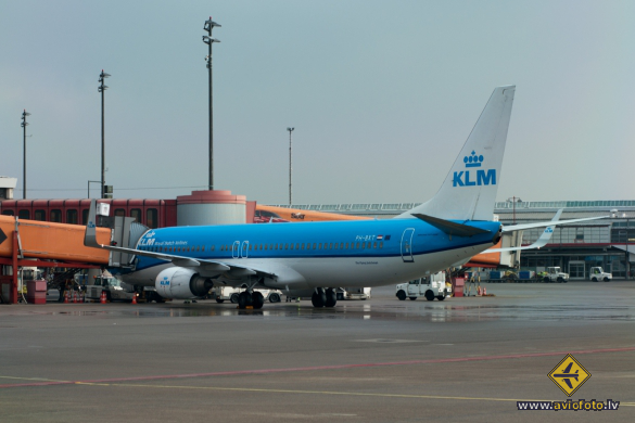 Boeing 737-9K2