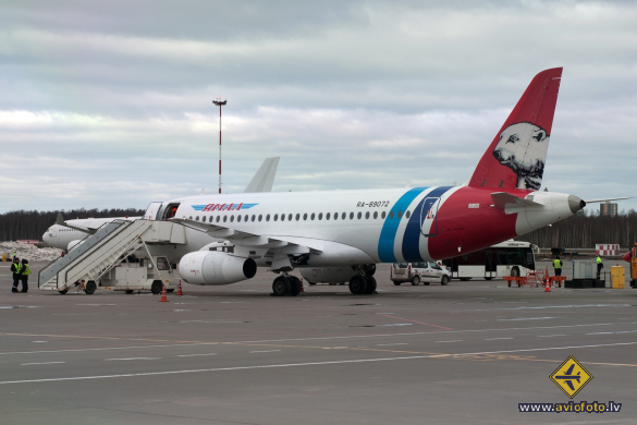 Sukhoi SSJ-100-95B-LR Superjet 100 (RRJ-95B)