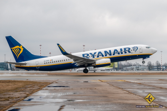 Boeing 737-8AS