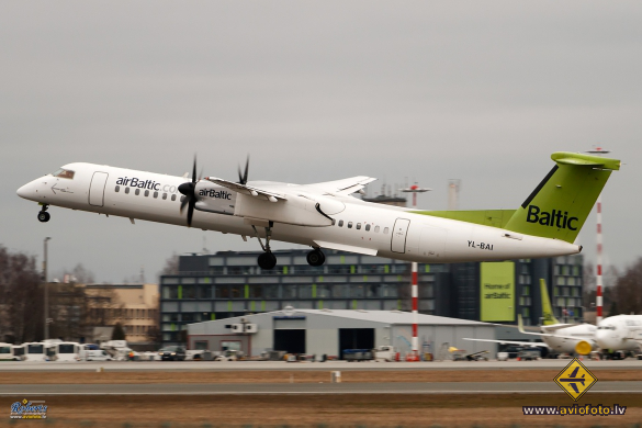 Bombardier DHC-8-402 Q400