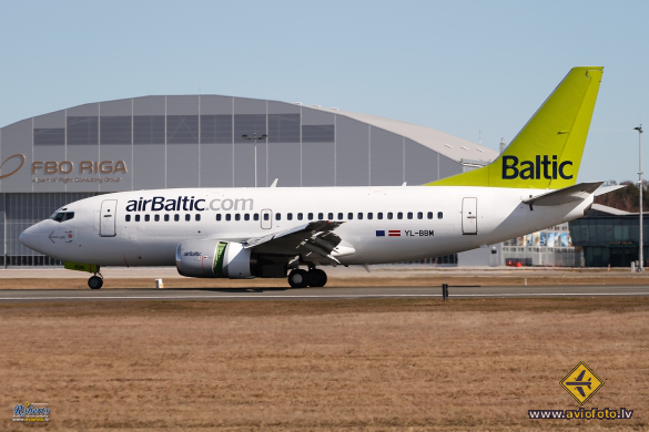 Boeing 737-522