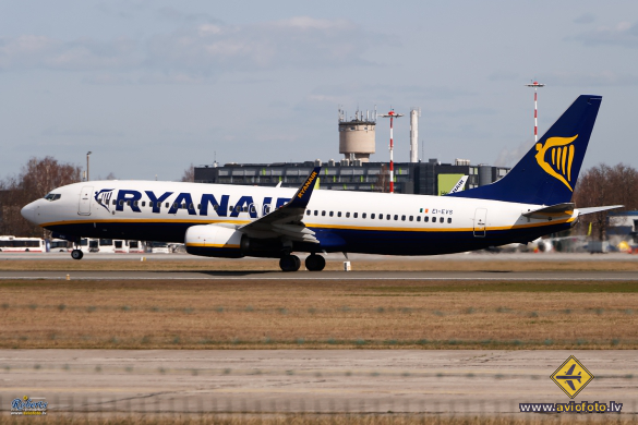 Boeing 737-8AS