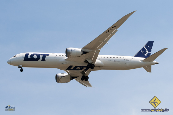 Boeing 787-9 Dreamliner