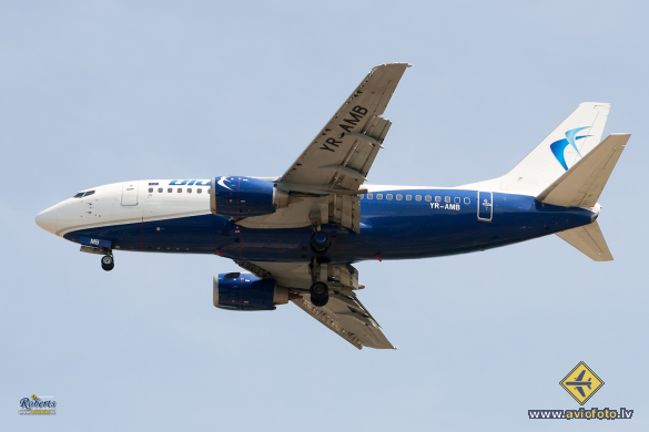 Boeing 737-530
