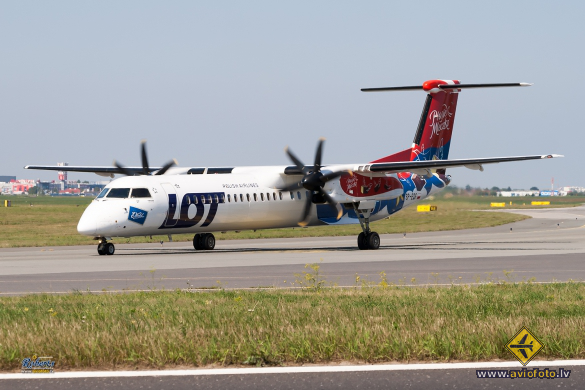Bombardier DHC-8-402 Q400