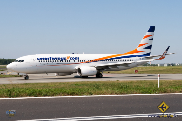 Boeing 737-86N