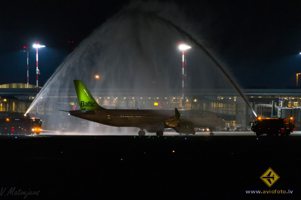 Bombardier CSeries CS300 (BD-500-1A11)