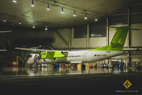 Bombardier DHC-8-402 Q400