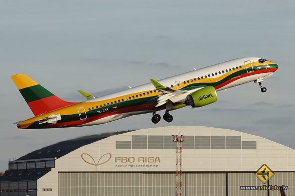 Airbus A220-300