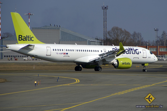 Airbus A220-300
