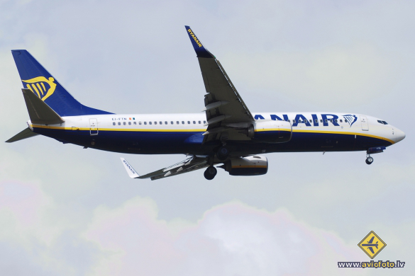 Boeing 737-8AS